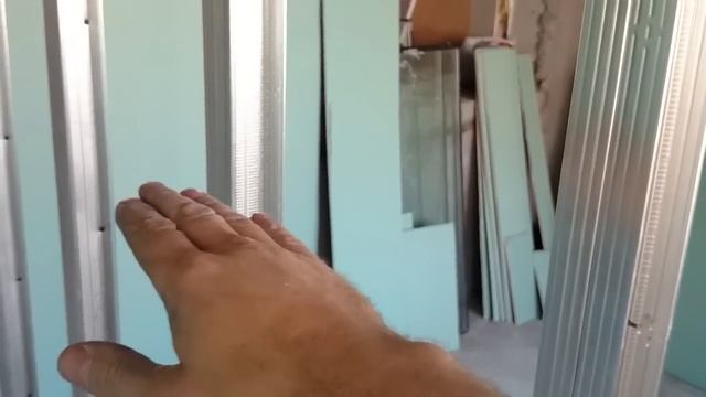 ПЕРЕГОРОДКА из гипсокартона, сдвоенный профиль CD. Partition wall, plasterboard. смотреть онлайн