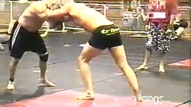 Jeff Monson vs Bradon Vera Grapplers Quest 2003 смотреть онлайн