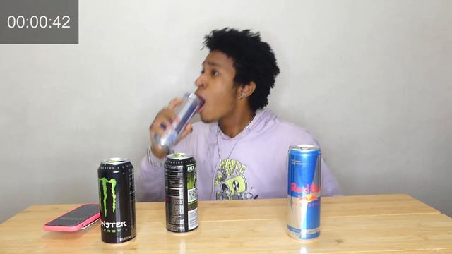 1 Minute Red Bull & Monster Energy Chug (Tristan Tate CALL OUT!) смотреть онлайн