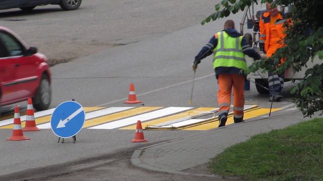 Нанесение разметки на пешеходный переход смотреть онлайн