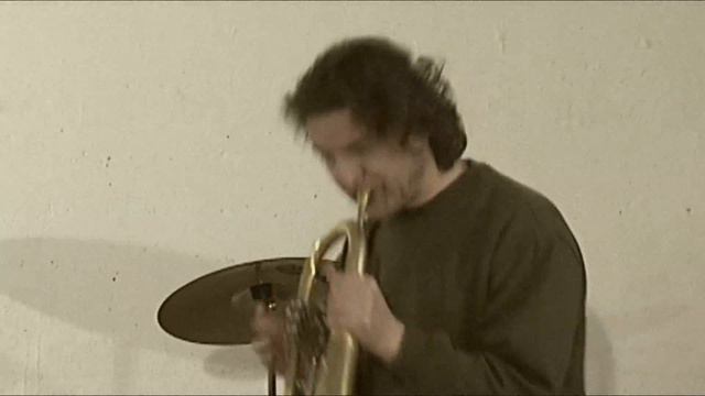 "LIVE IS A ZOO IN A JUNGLE" / SIMPLE VOICES 2005 смотреть онлайн