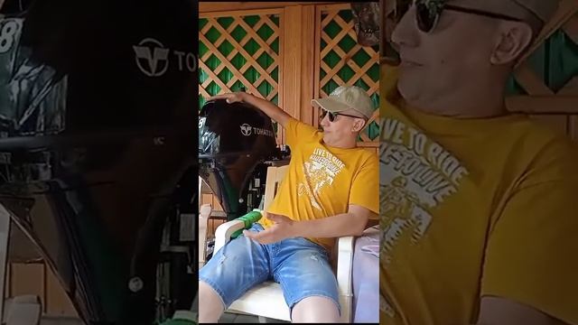 Юрий из г. Белгорода встречает свой Тохатсу 9.8 4 такта. смотреть онлайн