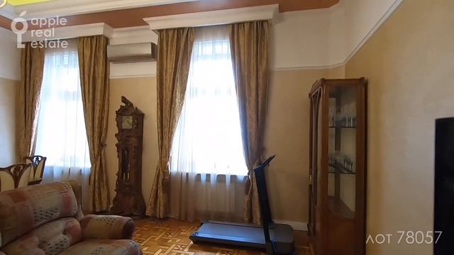 Квартира с паркингом:167 кв.м в аренду. 5 комнат. Классический интерьер смотреть онлайн