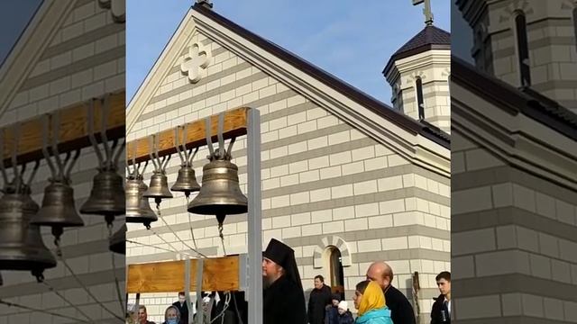 Колокольный звон на престольный праздник храма Скоропослушницы от владыки Пахомия!