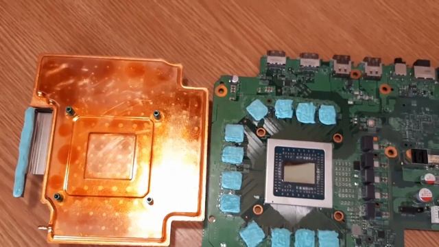Разборка и чистка консоли Xbox One X смотреть онлайн