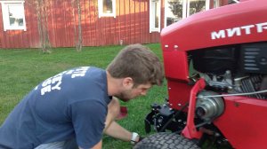 Установка косилки/ деки на садовый трактор Митракс Т10.