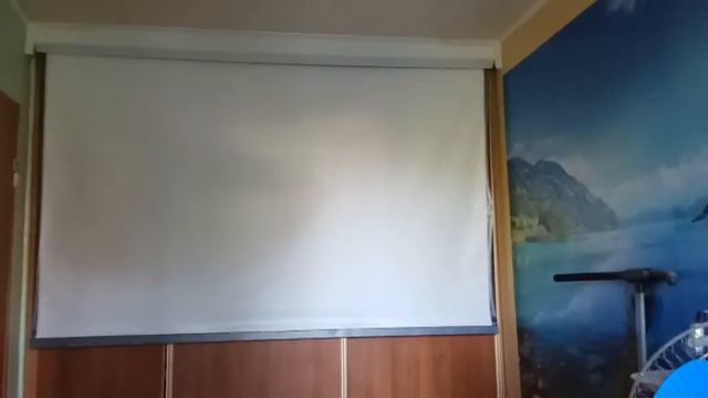 Моторизованный самодельный экран из банерной пленки,размер 2400х1800 мм смотреть онлайн