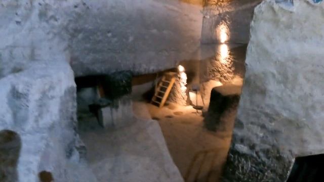 ВАРДЗИЯ! УНИКАЛЬНЫЙ ПЕЩЕРНЫЙ ГОРОД В ГРУЗИИ! МОНАСТЫРЬ В СКАЛАХ! ВНУТРИ ПЕЩЕР! VARDZIA, GEORGIA! смотреть онлайн