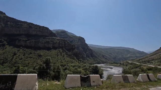 Гоорский язык тролля, его башни и Датунский храм. Сногшибательные красоты горного Дагестана. смотреть онлайн