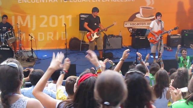 In the Sun - Coldplay feat Michael Stipe (Pretty Crimes COVER) live at bernabeu Stadium смотреть онлайн