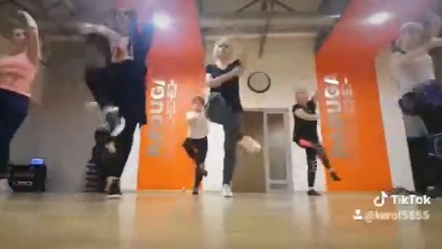 Современный танец смотреть онлайн