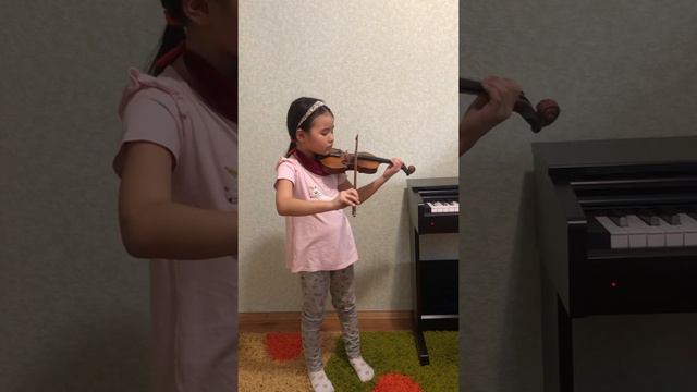 Нуракишева Айзере, 7 лет, В.Моцарт «Аллегретто» смотреть онлайн