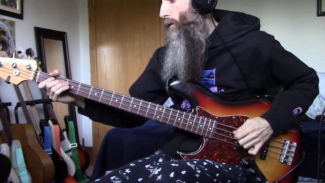 ISOLATED BASS TRACK for R.E.M. - Orange Crush (bass cover) смотреть онлайн