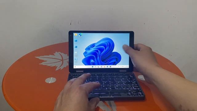 CHUWI MiniBook 8 Inch  Intel Core J4125 Quad Core WIN10 OS 12GB RAM 128GB SSD Mini Laptop