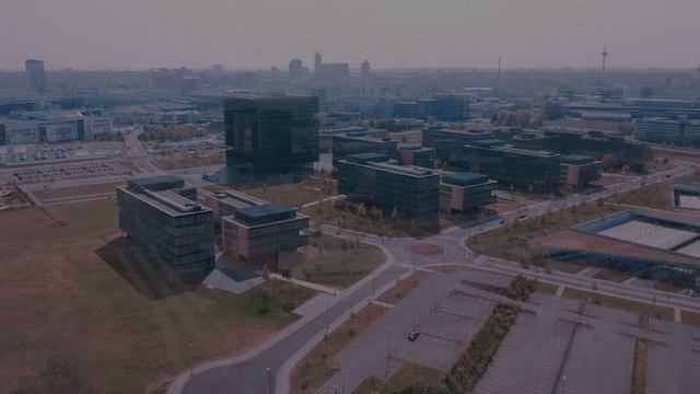 Stadt Essen Impressionen Quartier Thyssen Krupp und Essen Skyline in 4K смотреть онлайн