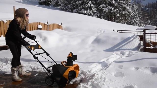 Видеообзор и презентация аккумуляторного снегоуборщика STIGA ST4851AE смотреть онлайн