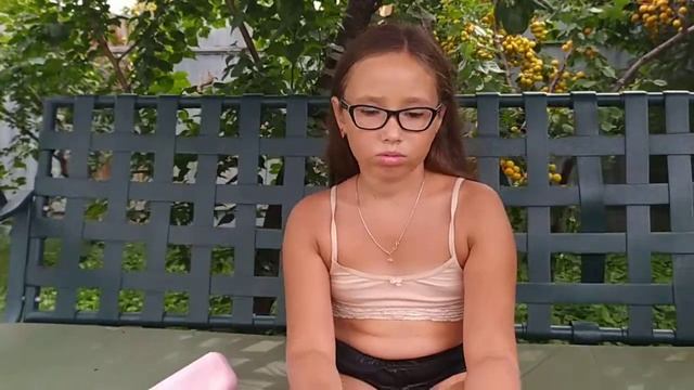 Отзыв о песне ПРИНЦЕССА В ГОРОШИНУ (Софья Сатонина 10 лет) смотреть онлайн