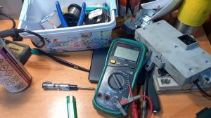 Volkswagen Tiguan 2.0л.2012г.Индикатор руля на приборной панели постоянно светится жёлтым.