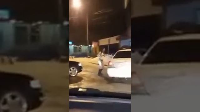 Девка отжигает в г. Невельск. Часть 2 смотреть онлайн