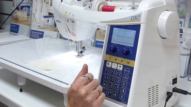 The Juki DX7 Sewing Machine Review смотреть онлайн