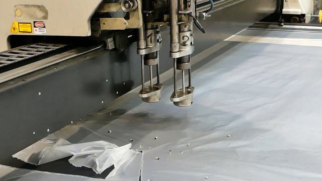 Gerber Technology S7200 Automated cutting machine смотреть онлайн