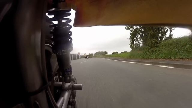 Running out of Road Full Race 3 Camera Angles Isle of Man Pre TT Classic Sidecar Road Racing 201 смотреть онлайн