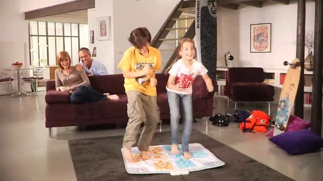 Family Trainer Extreme Challenge HD Wii Trailer смотреть онлайн