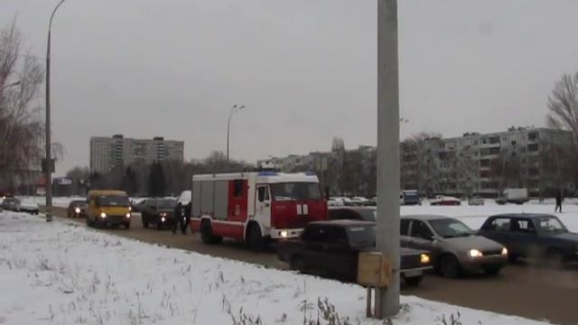 На адрес 1. Пожарные очень торопятся на помощь (Тольятти) смотреть онлайн