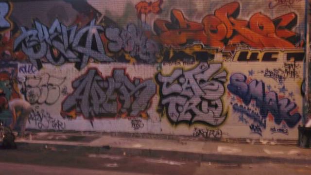 VC CREW MONTREAL GRAFFITI BOMBING смотреть онлайн