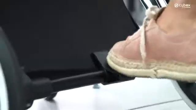 Cybex Snack Tray смотреть онлайн