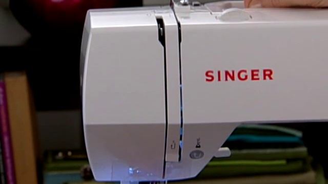 SINGER Confidence Series (SINGER 7465, SINGER 7467 & SINGER 7469Q) - Threading The Machine смотреть онлайн