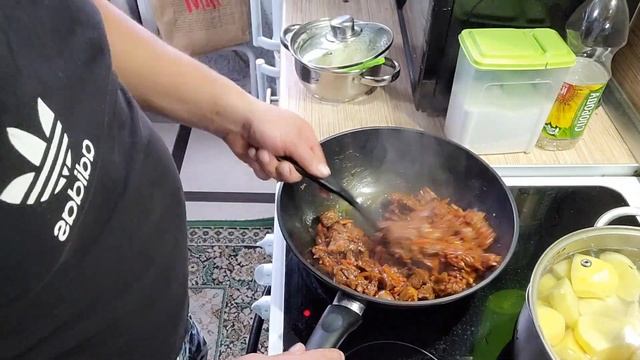 День 28/интервальное голодание //Алексей готовит гуляш/дети наряжают елку смотреть онлайн