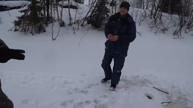 отличная рыбалка на хариуса со льда 1 мая. смотреть онлайн
