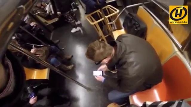 Что говорит этикет про menspreading? смотреть онлайн