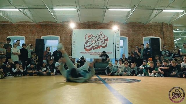 ROCKING STAR 2018 | bboy Deny Rock Judjes Showcase смотреть онлайн