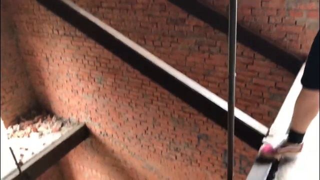 Под водопадом на Архиве.Прятки на крыше!? смотреть онлайн