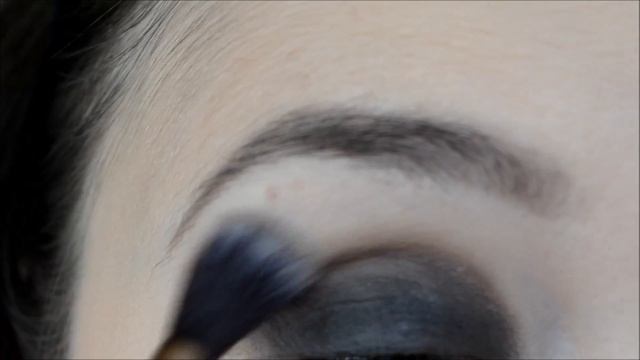 МАКИЯЖ ЧЕРНЫЕ СМОКИ АЙС ПОШАГОВО. Easy Smoky Eyes makeup tutorial смотреть онлайн