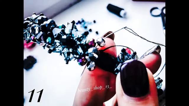 ободок с декором из хрустальных бусин-смотри линк автора смотреть онлайн