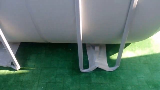 Поломка опорных стоек бассейна | Каркасный бассейн Intex