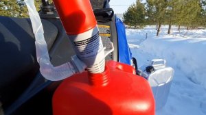 Как перелить бенз из канистры и не облиться? Смотрим!