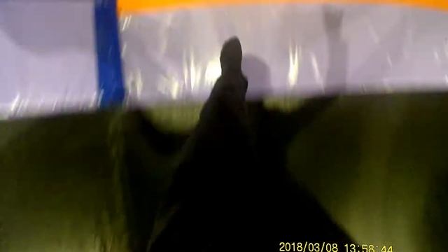 Иду С ПОДРУЖКАМИ 8 МАРТА В ЛАВИНУ, ПРАНК с ТЕЛЕФОНОМ, Прыгаем на БАТУТАХ смотреть онлайн