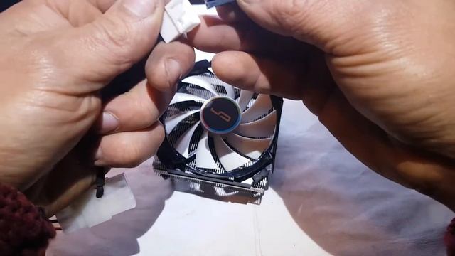 Роспаковка и первое вкючение процессорного кулера CRYORIG C7 смотреть онлайн