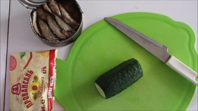 ГРЕНКИ СО ШПРОТАМИ, РЕЦЕПТЫ НА НОВЫЙ ГОД, БУТЕРБРОДЫ СО ШПРОТАМИ, ШПРОТЫ РЕЦЕПТЫ смотреть онлайн