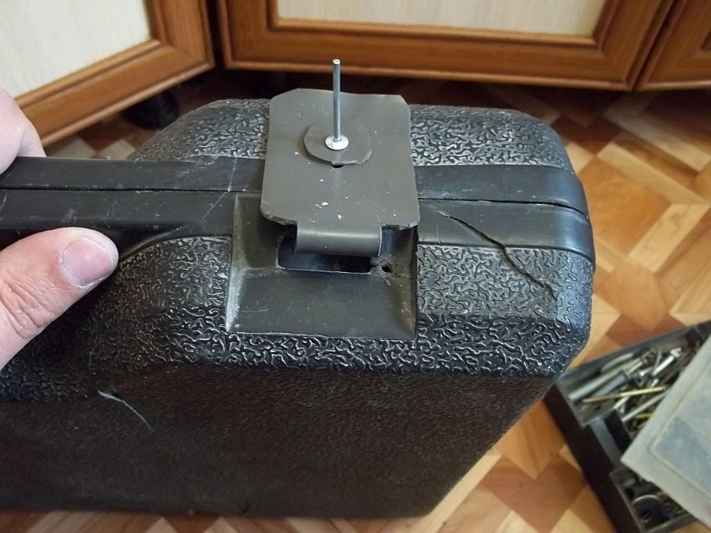 Застёжка на кейс из канализационной трубы смотреть онлайн