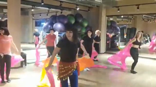 Lipnik Fitness. Танец живота. Вип тренер, инструктор Оксана Бабаева смотреть онлайн