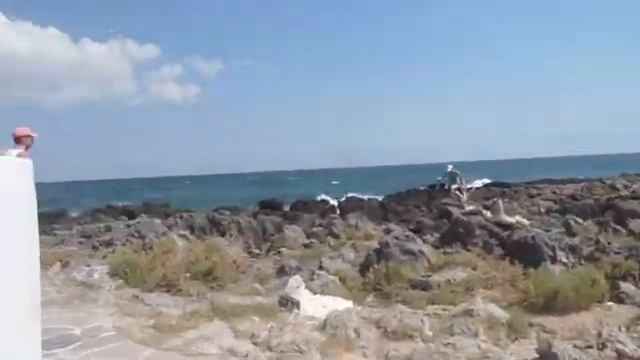 Церковь в море в 200 м от берега Крита смотреть онлайн