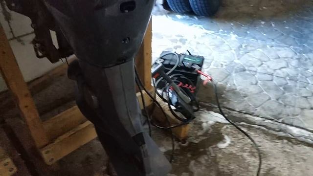 Yamaha F40 гидроподъемник