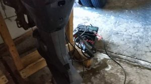 Yamaha F40 гидроподъемник