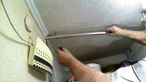 Антресоль в прихожей под потолком. Облагораживаем!.