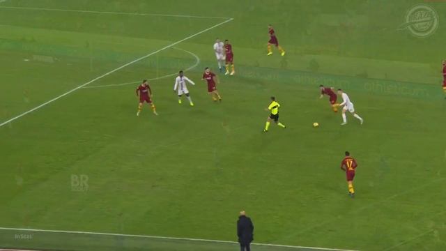 Ivan Perišić Has Flair at His Feet смотреть онлайн